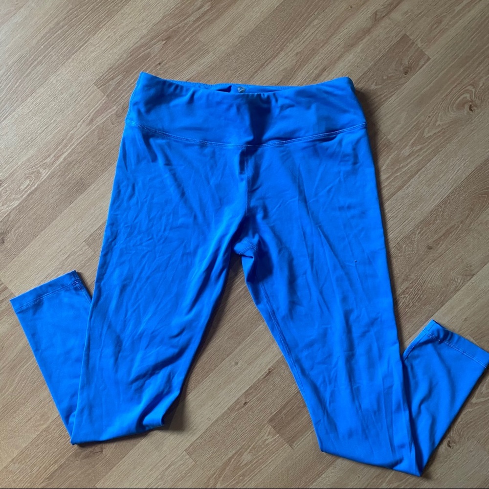 Blue leggings